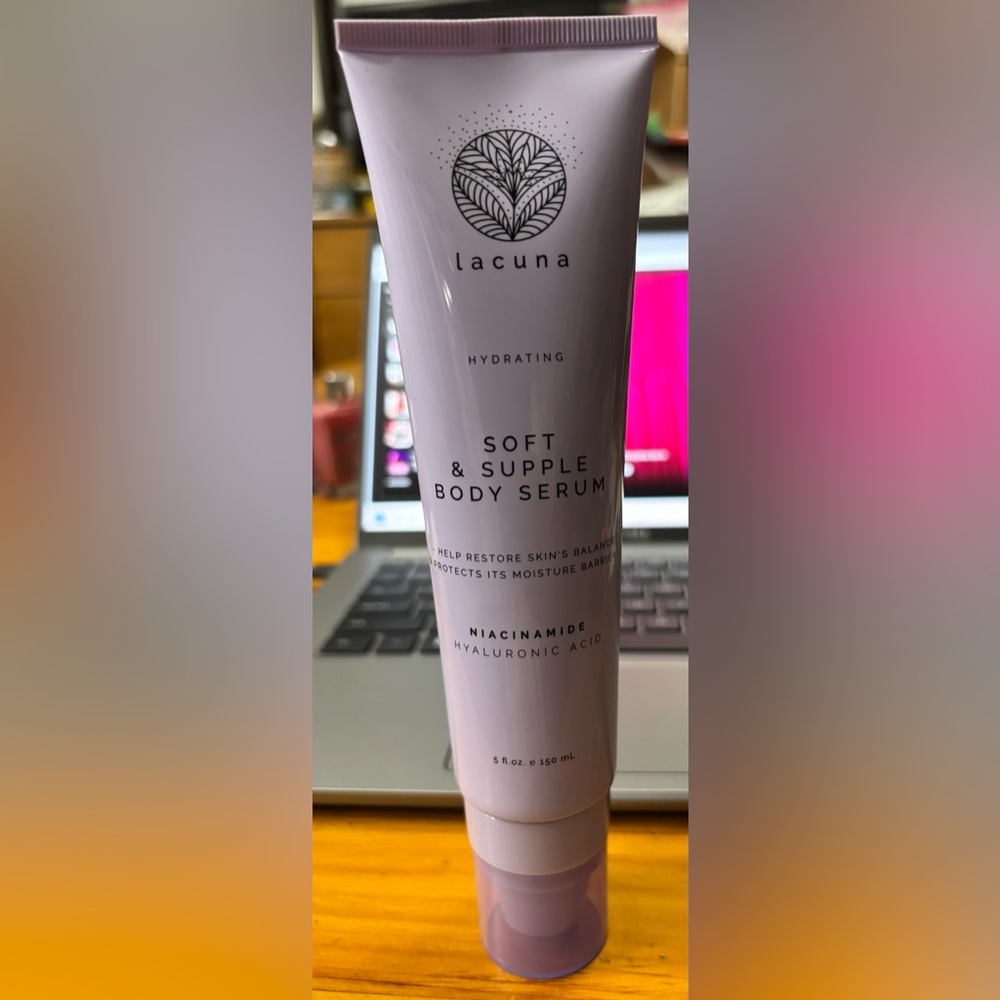 🌟HOST PICK🌟 Lacuna Hydrating Body Serum w/ Niacinamide & Hyaluronic Acid - Picture 4 of 6